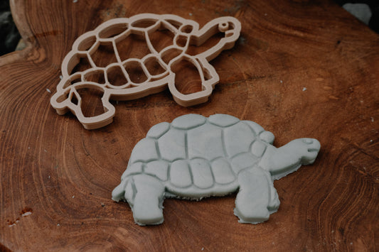 Tortoise Cutter - Eco Playdough Tool