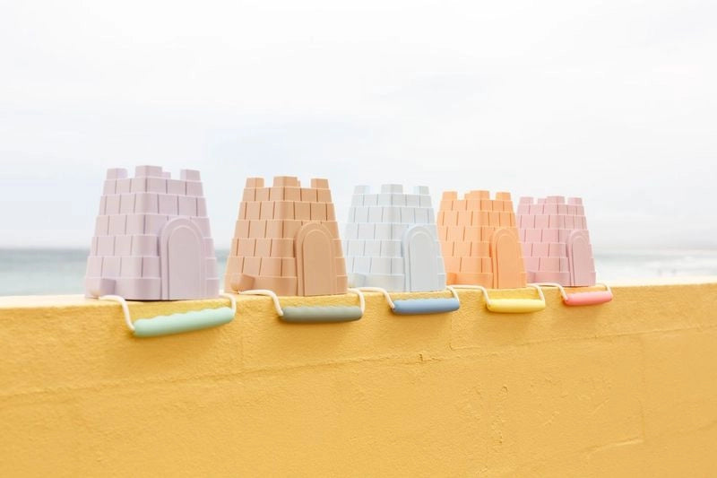 Clovelly Castle Bucket
